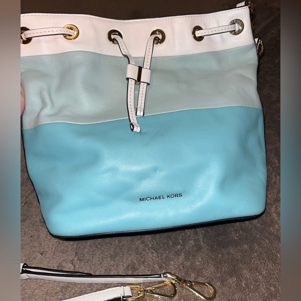 Michael Kors Dottie Blue Teal White Leather Bucket Bag 💙🩵🤍